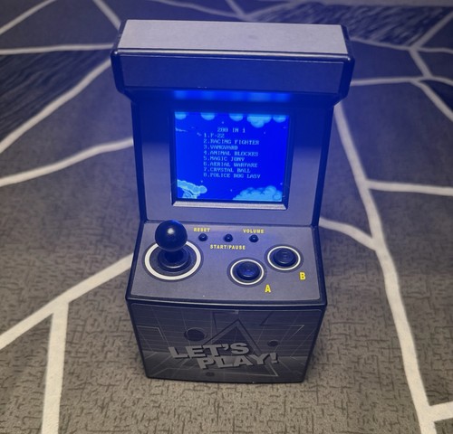 Mini retro arcade spielautomat - retro,